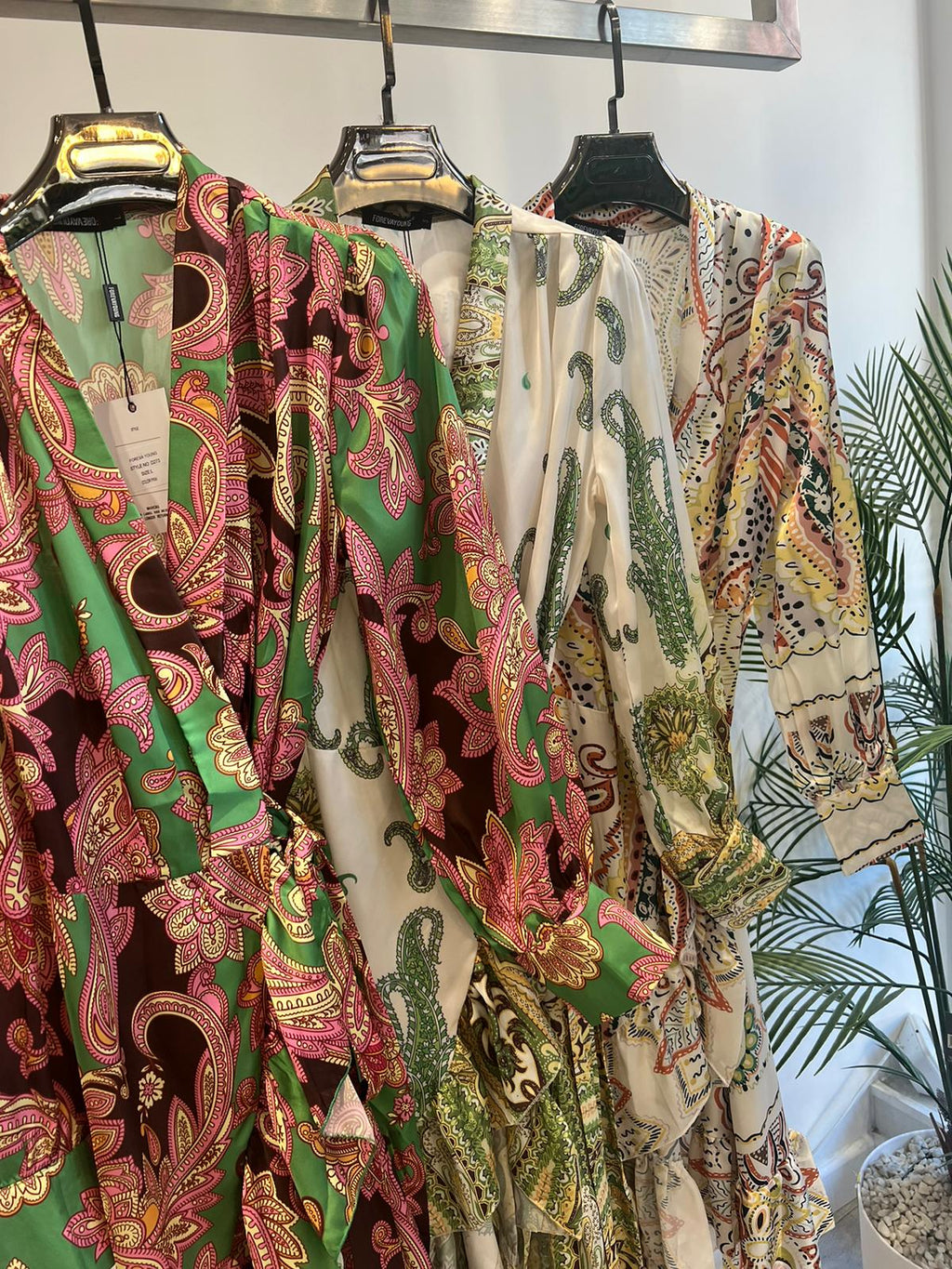 LADIES PRINTED WRAP DRESS