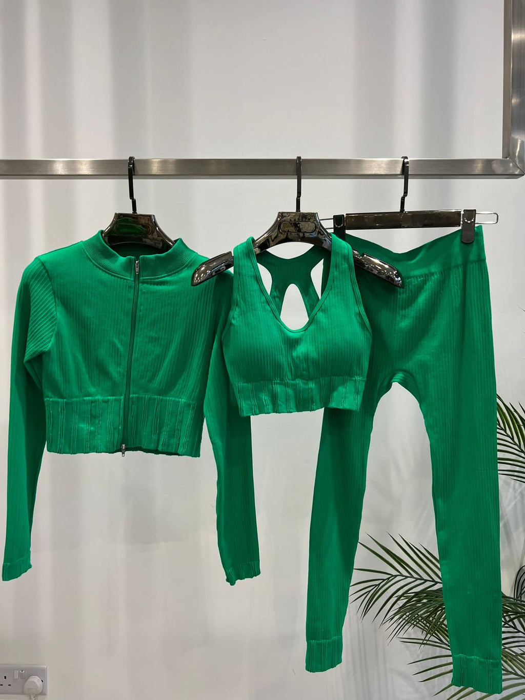 LADIES 3 PIECE YOGA SUIT